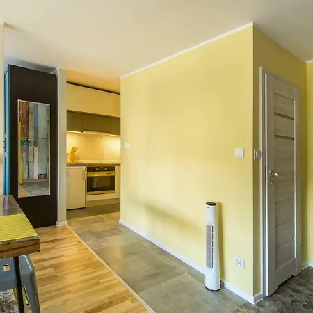 Locum - Old Town - Car Park Apartment